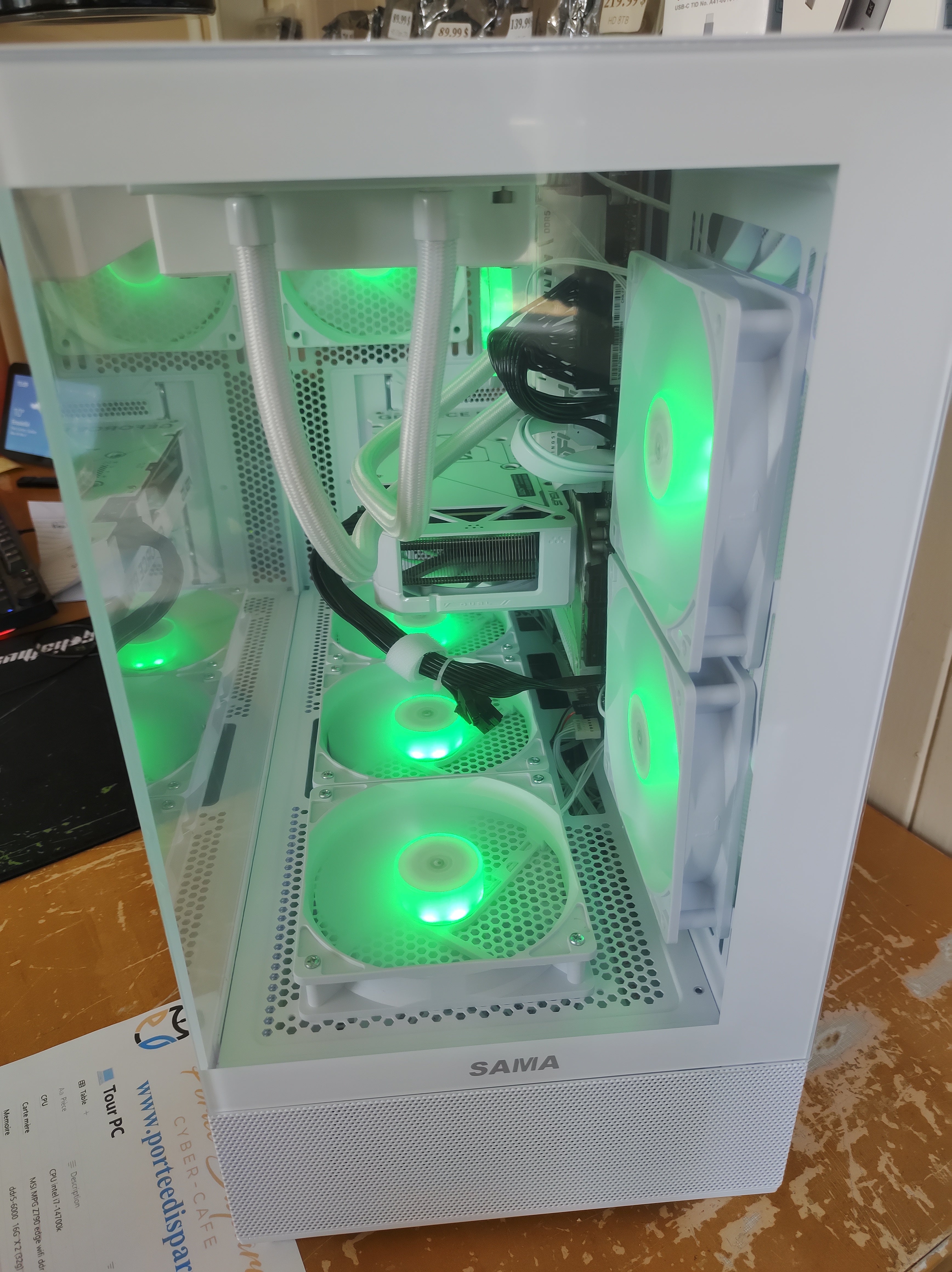 Tour I7-14700K Blanche