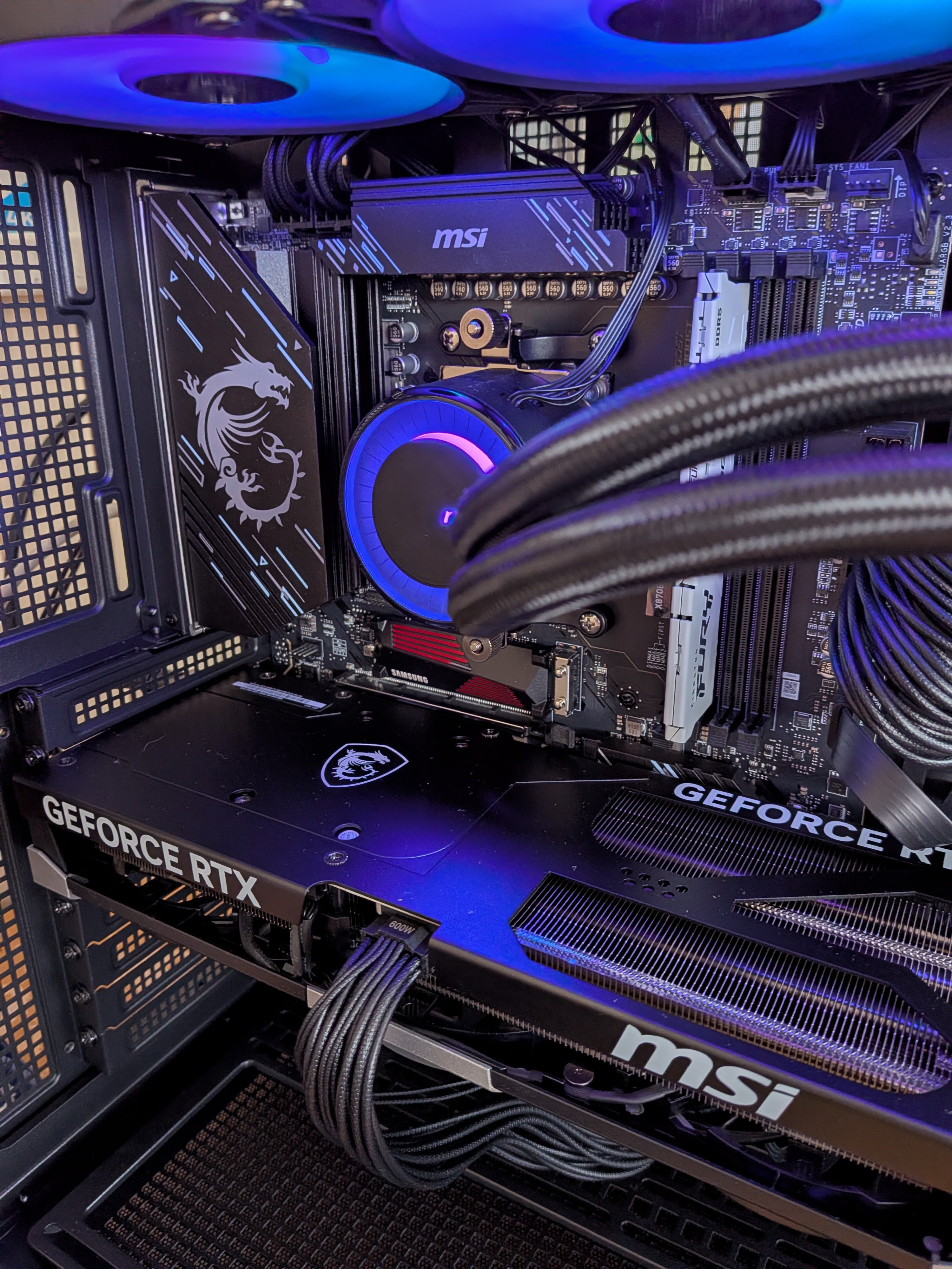 MSI Ryzen 7 9800X3D (Stock vente en magasin seulement)