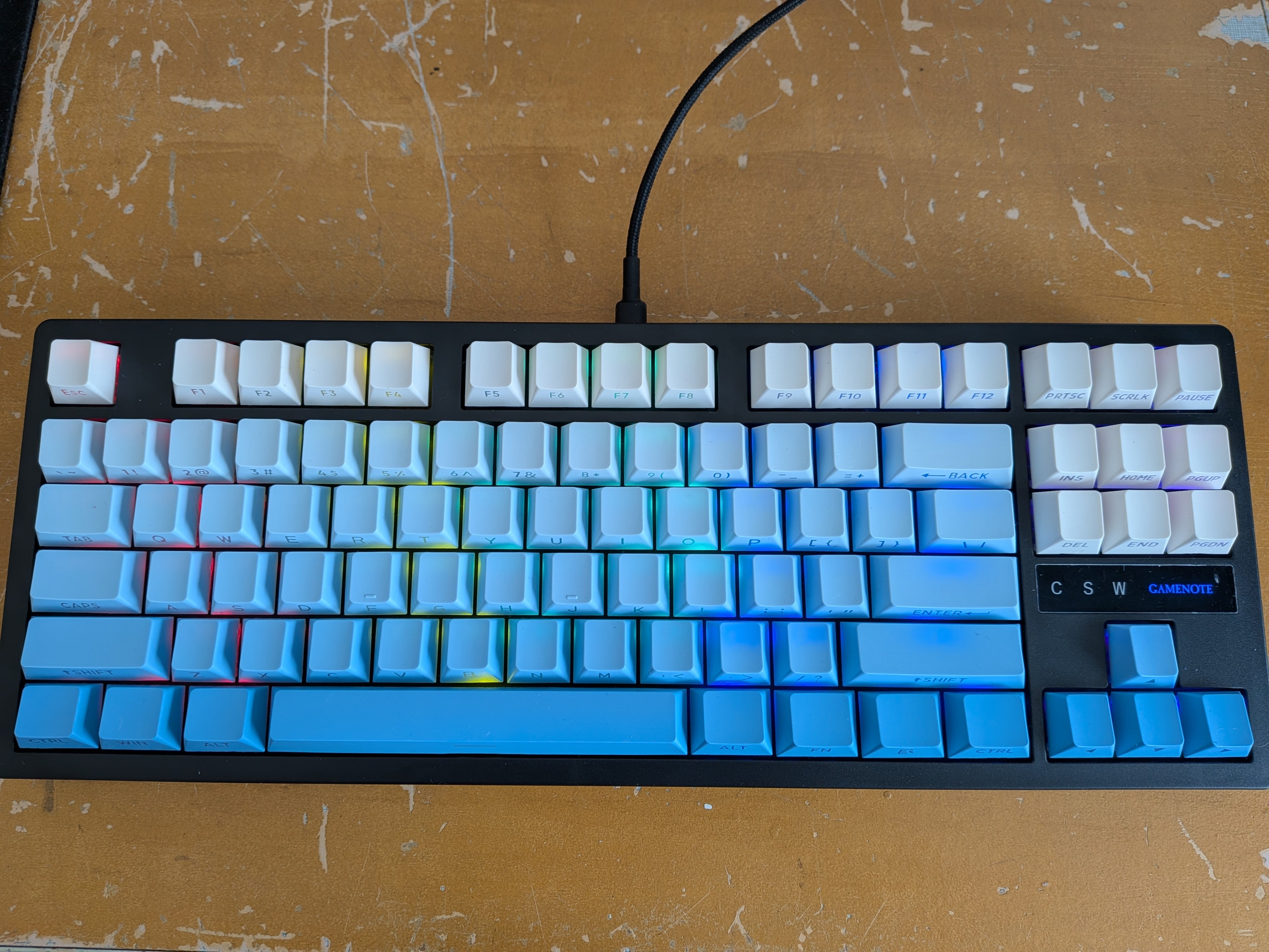 clavier-bleu