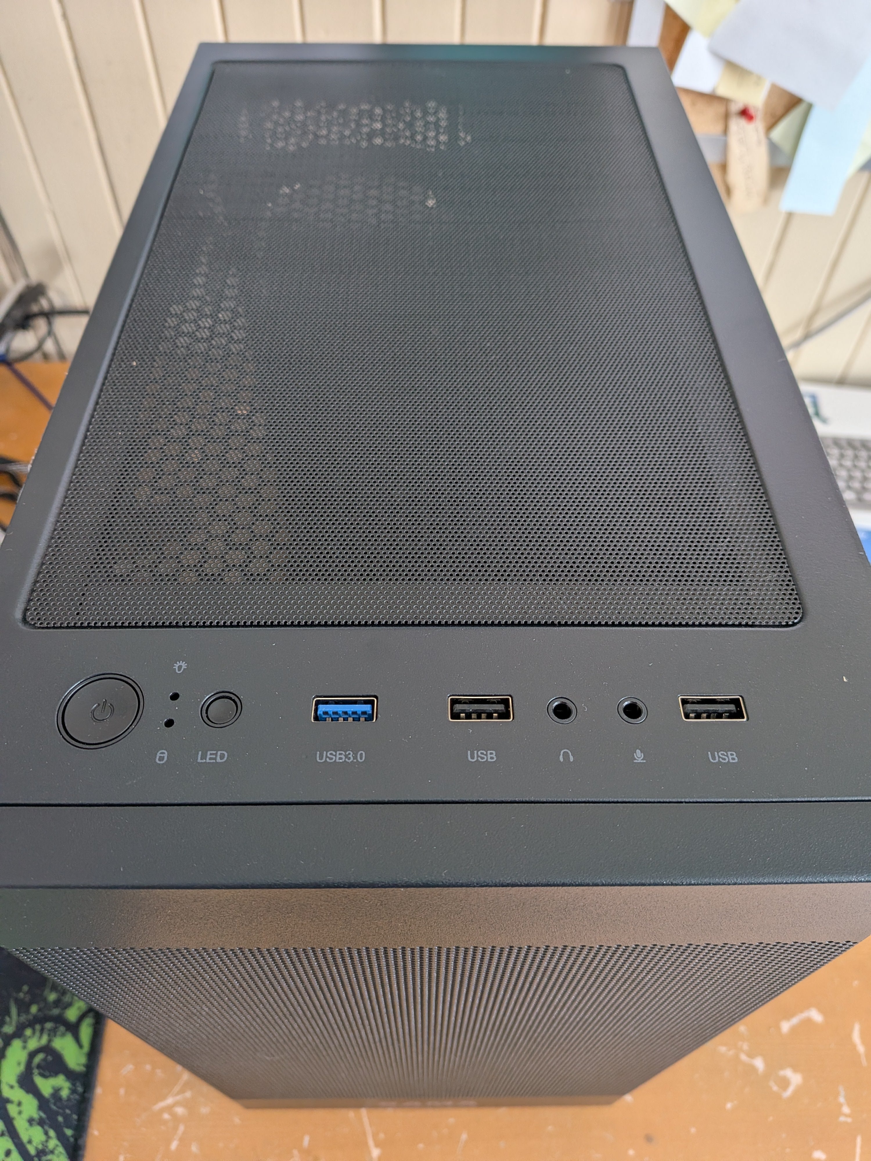 PC Gamer Portée Disparue – Intel Core 5 245KF, RTX 5050, 16Go DDR5, 1To SSD