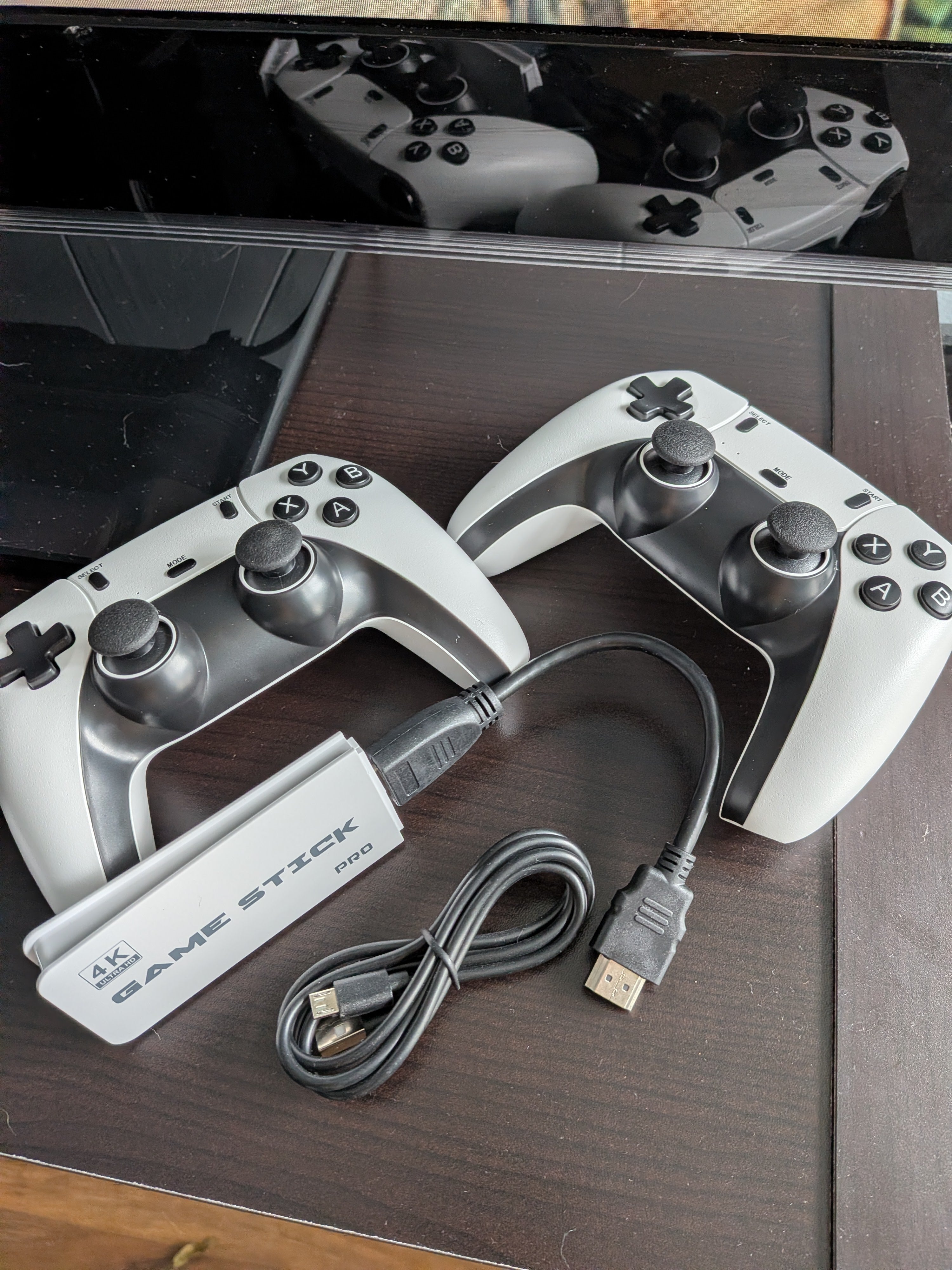 Console de Jeux Rétro 4K – Plus de 20 000 Jeux Classiques & 2 Manettes Sans Fil