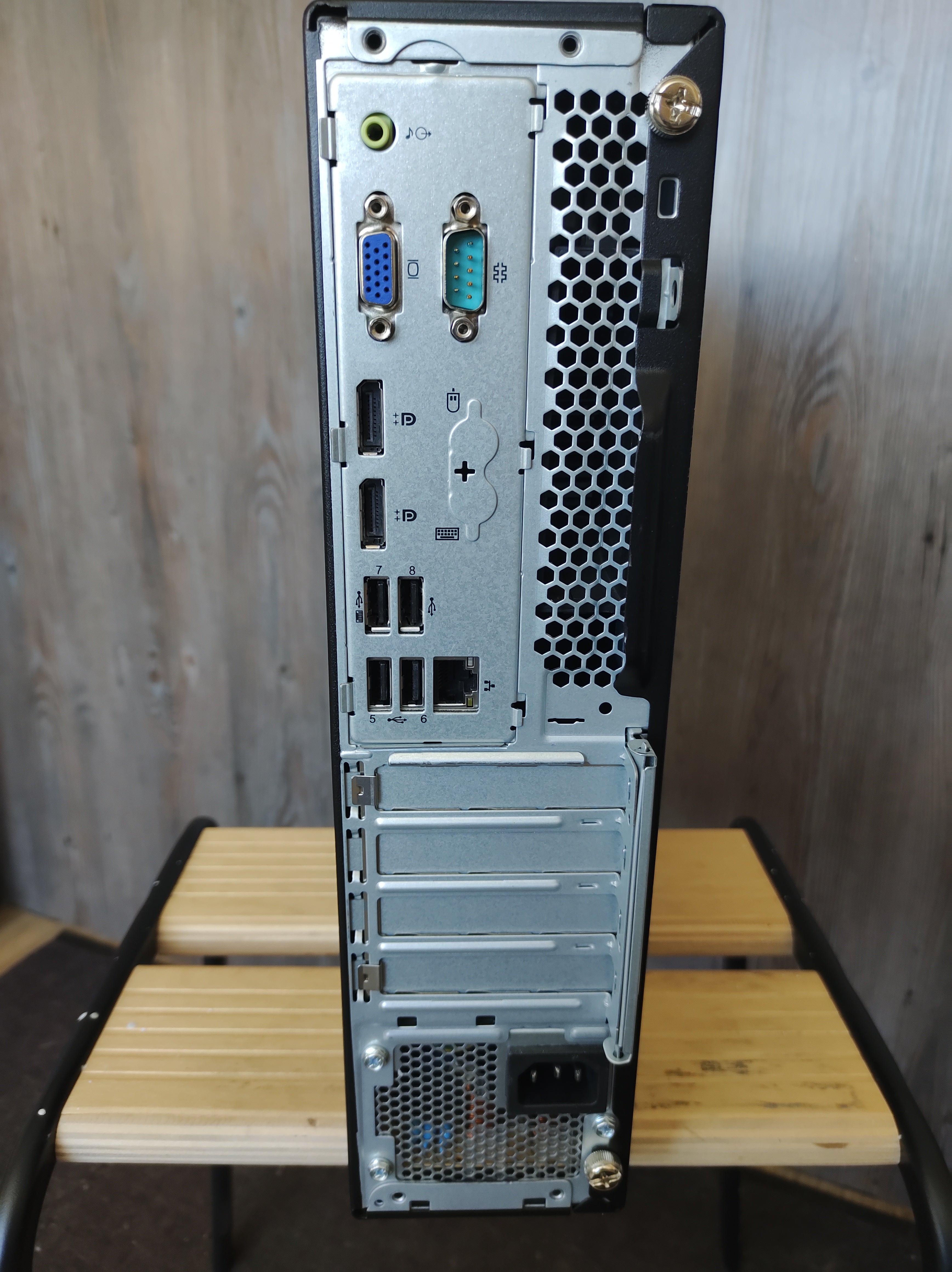 Tour lenovo I5-9600 (en recommande)