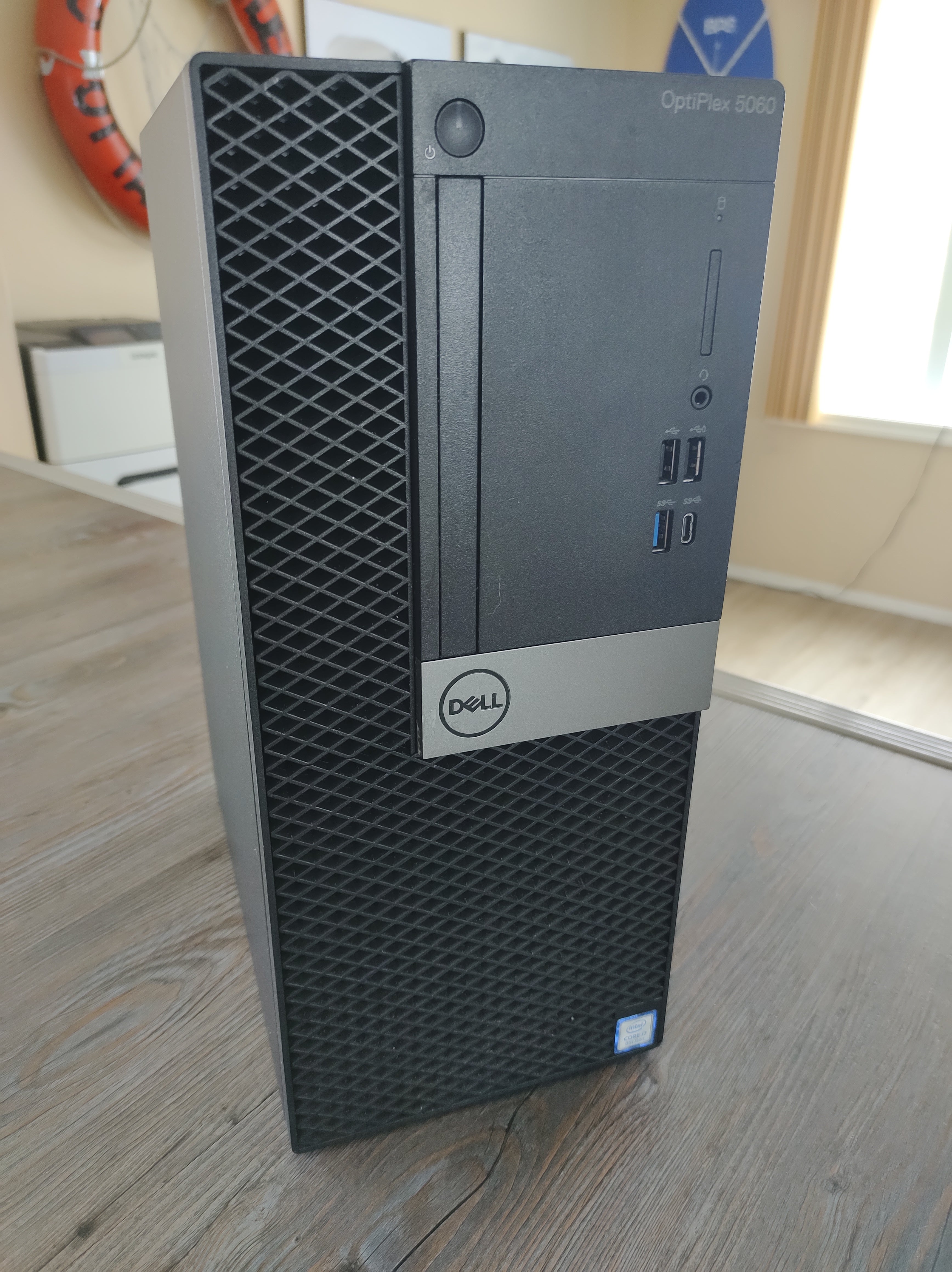 Tour I7-8700