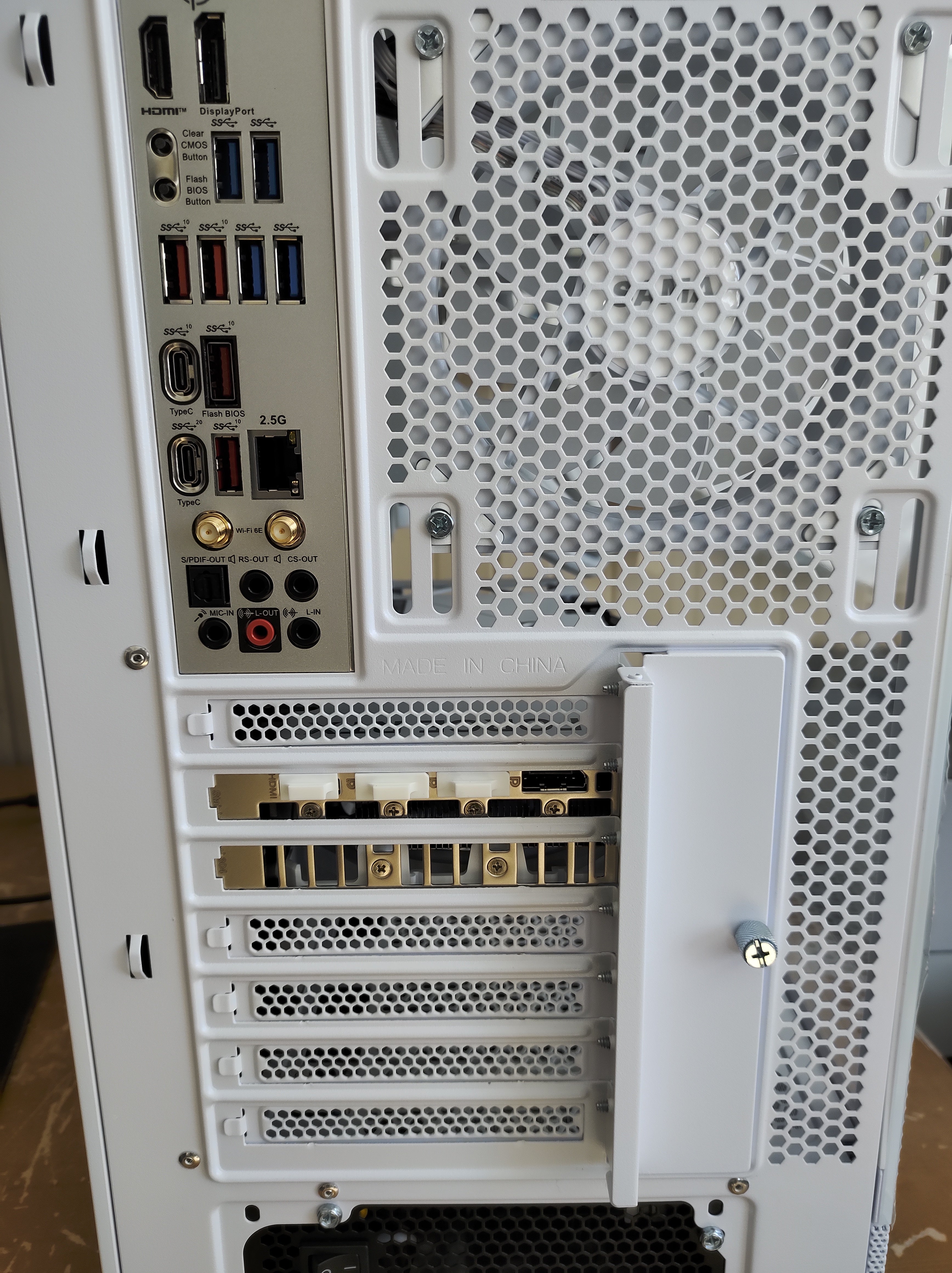 Tour I7-14700KF Blanche