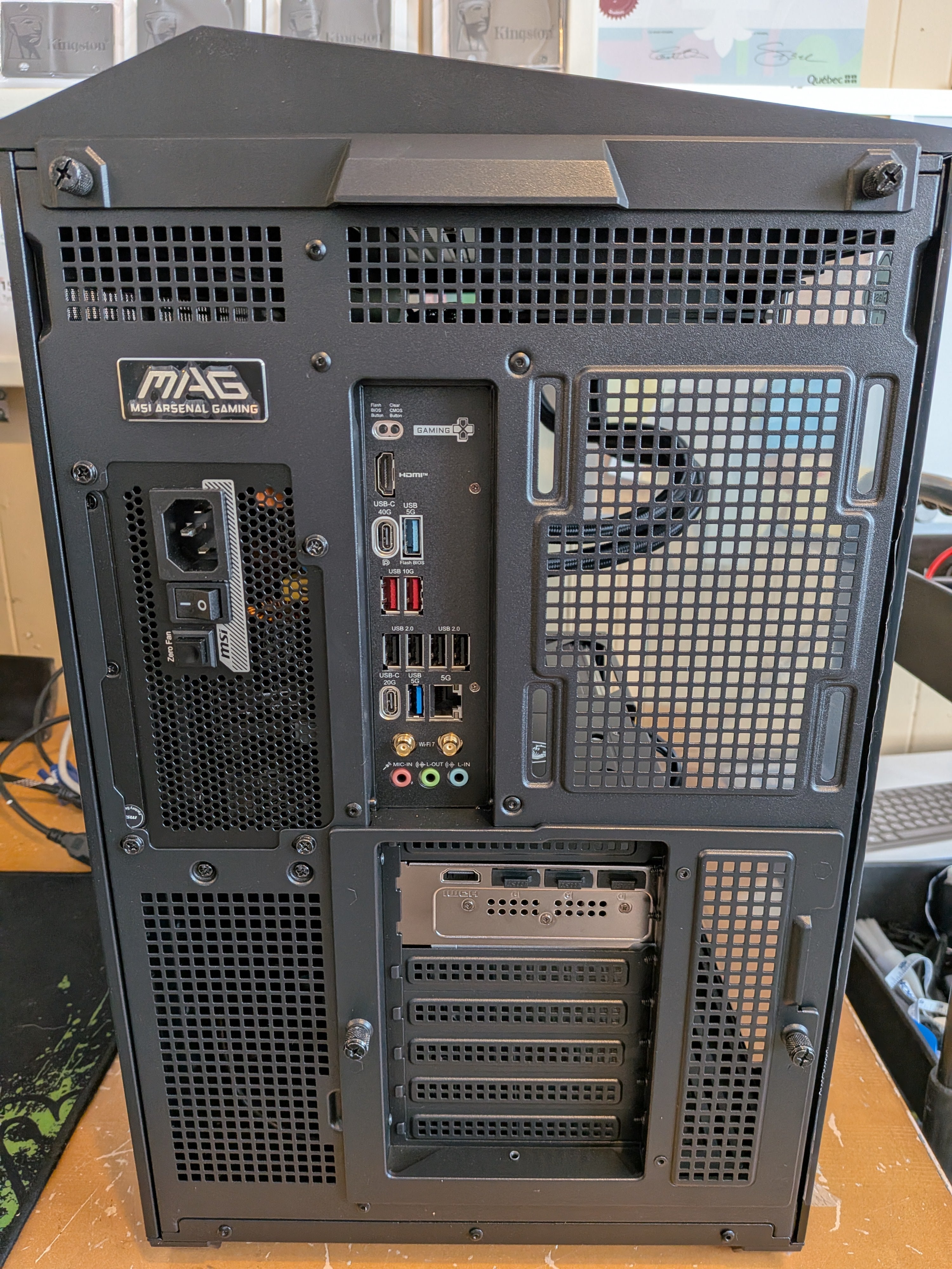 MSI  Ryzen 7 9800X3D (Stock vente en magasin seulement)