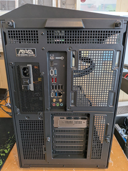 MSI  Ryzen 7 9800X3D (Stock vente en magasin seulement)