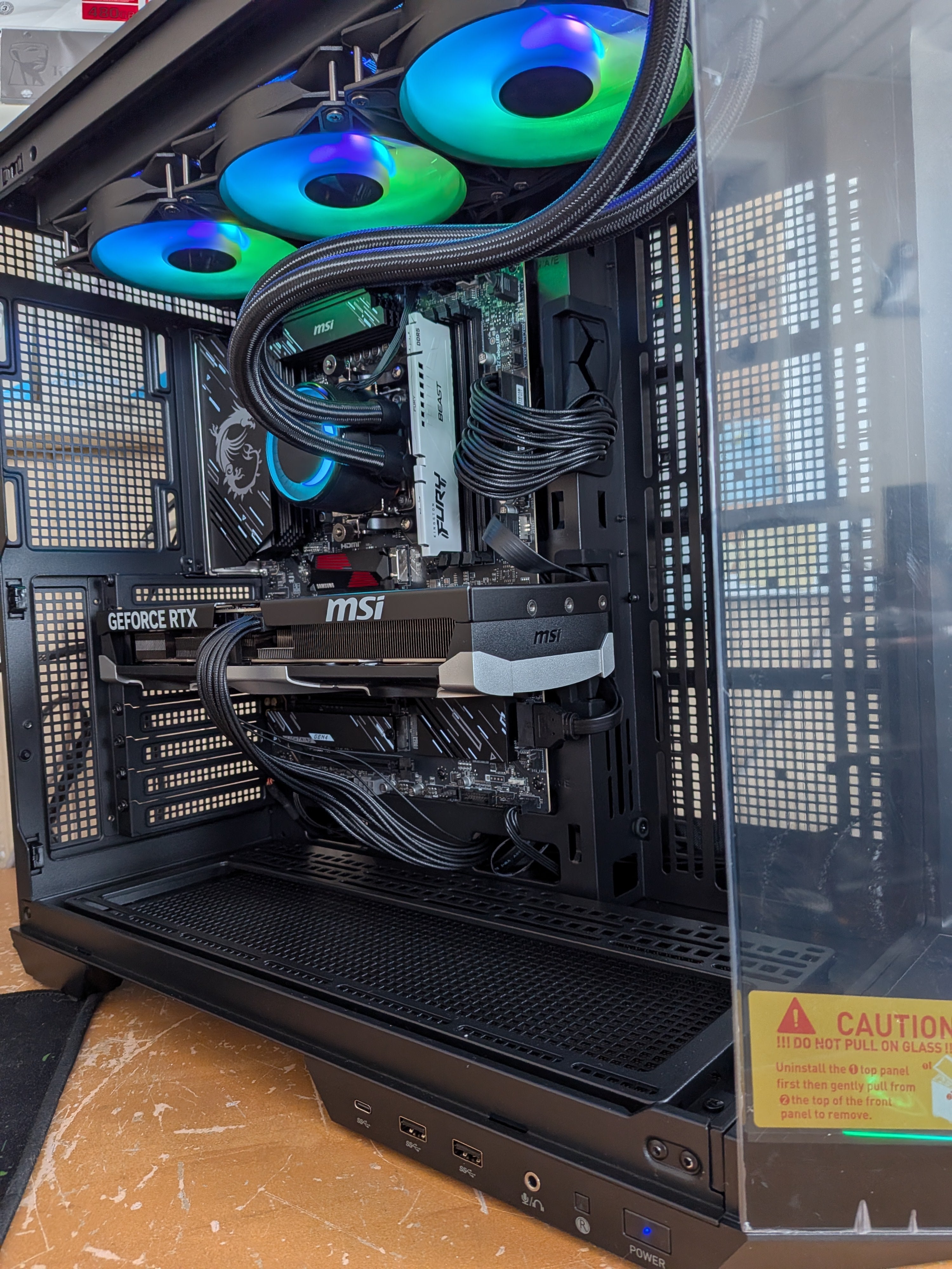 MSI  Ryzen 7 9800X3D (Stock vente en magasin seulement)