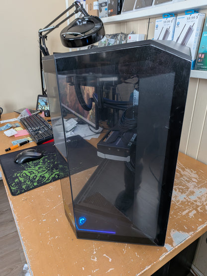 MSI  Ryzen 7 9800X3D (Stock vente en magasin seulement)